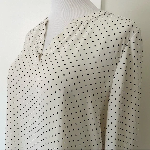 Maurice’s Women's Cream Polka Dot Popover Blouse Size L - Picture 6 of 15